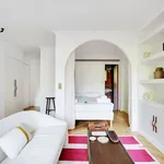 Rent 1 bedroom apartment of 30 m² in Paris