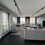 Huur 3 slaapkamer appartement van 160 m² in Amsterdam