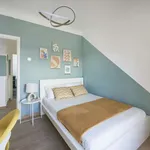 Rent a room in lisbon