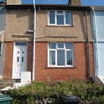 Rent 5 bedroom house in South East England