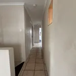 Rent 4 bedroom house of 630 m² in  Morayfield QLD 4506                        