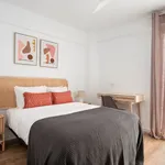 Rent 4 bedroom apartment of 108 m² in Málaga