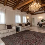 Rent 2 bedroom apartment of 200 m² in Padova