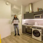 Rent a room of 71 m² in barcelona