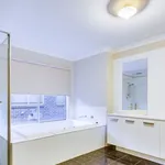 Rent 4 bedroom house in Craigieburn