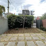 Rent 1 bedroom apartment in Hawthorn