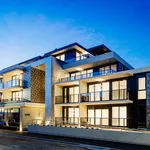 Rent 2 bedroom apartment in St Kilda