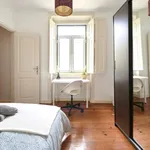 Rent a room in lisbon