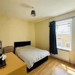 Rent 2 bedroom flat in North West England