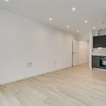 Rent 2 bedroom apartment of 58 m² in London