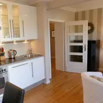 Rent 1 bedroom apartment of 560 m² in Dusseldorf