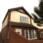 Rent 3 bedroom apartment in Doncaster