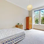 Rent 4 bedroom flat in Paisley