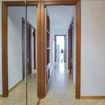 Rent 4 bedroom apartment in Barcelona