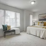 Rent 2 bedroom apartment in Aurora (Bayview Northeast)