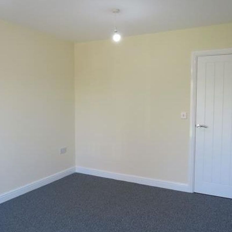 Flat to rent in Bracken Close, Hednesford, Cannock WS12