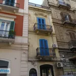 Affitto 4 camera casa di 133 m² in Bari