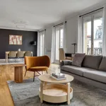 Appartement de 1345 m² avec 3 chambre(s) en location à Paris