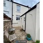 Rent 2 bedroom house in South East England