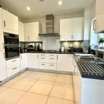 Rent 4 bedroom house in South East England