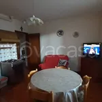 Affitto 5 camera appartamento di 112 m² in Perugia