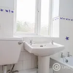 Rent 2 bedroom house in Glasgow