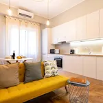 Rent 4 bedroom apartment of 75 m² in Milan