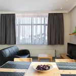 Huur 1 slaapkamer appartement van 753 m² in Brussels