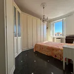 Rent 1 bedroom apartment of 68 m² in genova