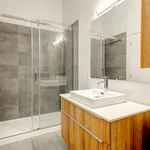 Appartement de 1119 m² avec 2 chambre(s) en location à Montreal