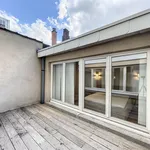 Appartement de 120 m² avec 2 chambre(s) en location à SAINT-GILLES