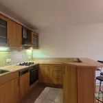 Pronajměte si 3 ložnic/e byt o rozloze 72 m² v Praha