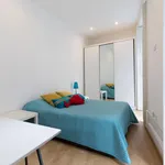 Rent 1 bedroom apartment in Porto