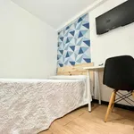 Rent 4 bedroom apartment in Seville