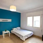 Rent 6 bedroom apartment in Barcelona