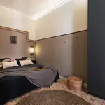 Rent 5 bedroom apartment of 110 m² in Barcelona