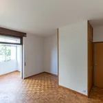 Rent 1 bedroom apartment in Porto