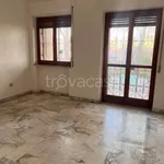 Affitto 5 camera appartamento di 145 m² in Caserta