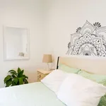 Rent a room of 100 m² in lisbon