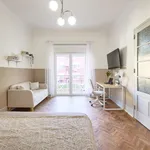 Rent a room in lisbon