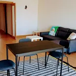 Rent 2 bedroom apartment in Porto