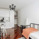 Rent 1 bedroom apartment in Porto