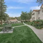 Rent 1 bedroom apartment in Santa Clarita