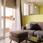 Alquilo 3 dormitorio apartamento de 1991 m² en Barcelona