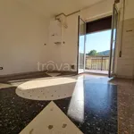 Affitto 4 camera appartamento di 90 m² in Cairo Montenotte