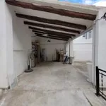 Rent 6 bedroom house of 188 m² in Universidad / Zaragoza