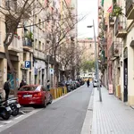 Rent a room of 90 m² in Barcelona