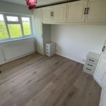 Rent 3 bedroom flat in North West England