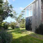 Rent 2 bedroom house in Mairangi Bay