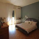 Rent 5 bedroom apartment of 151 m² in Verona